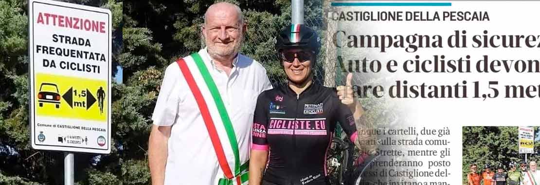 Promoitalia firma i cartelli "rispetta il ciclista" posizionati a Castiglion della Pescaia